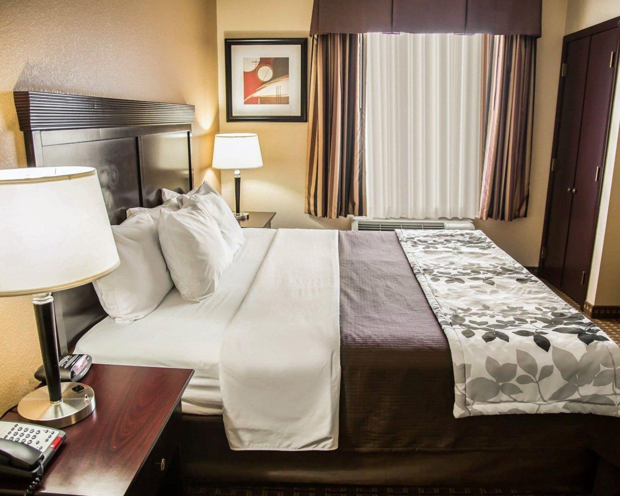 אבילן Sleep Inn & Suites University מראה חיצוני תמונה