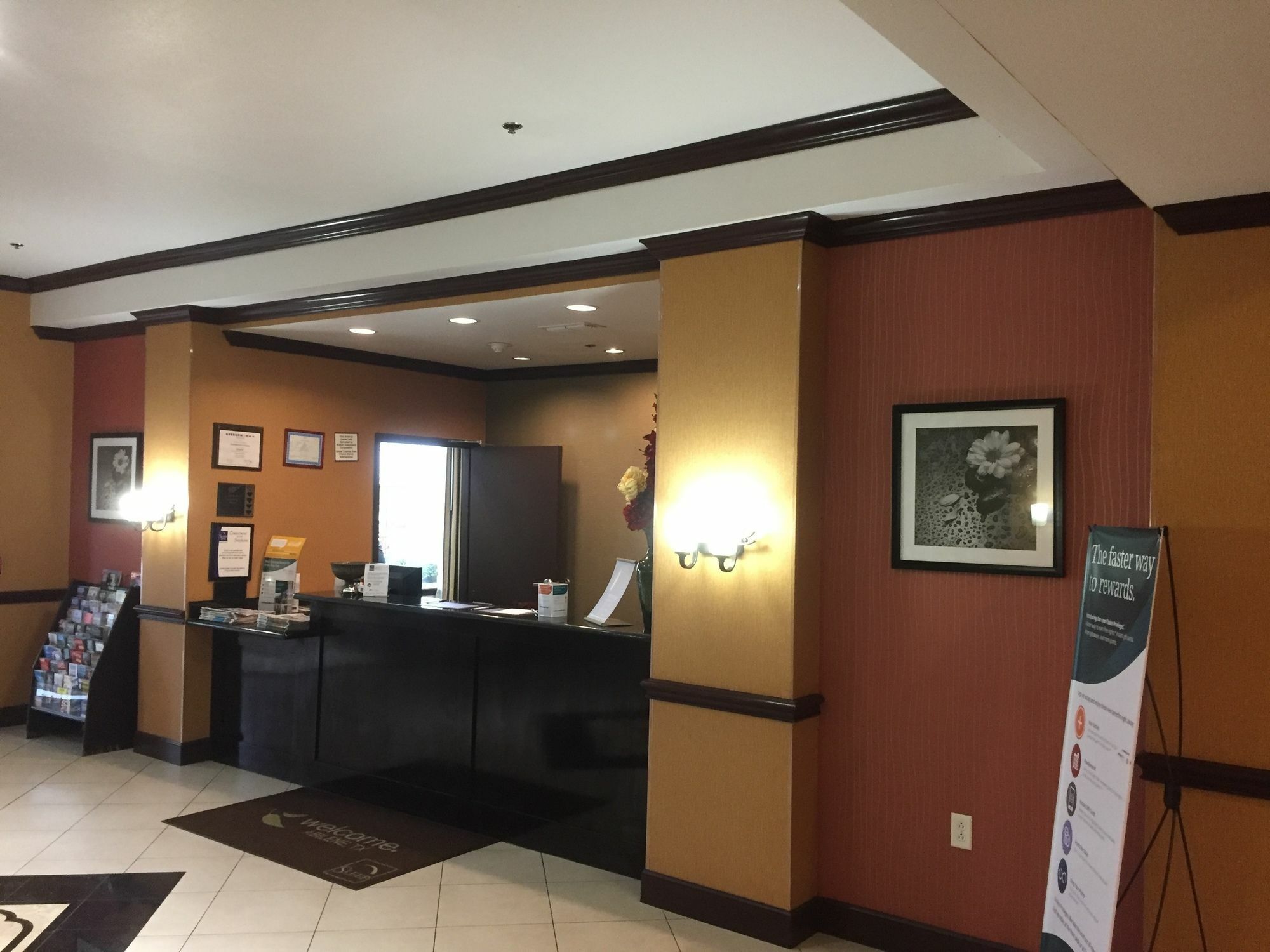 אבילן Sleep Inn & Suites University מראה חיצוני תמונה
